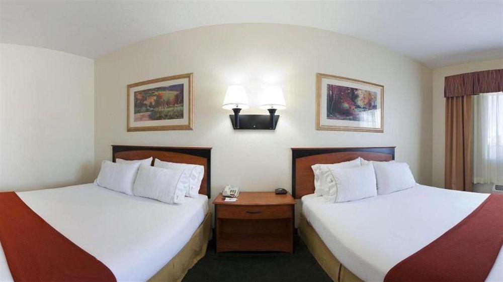 Holiday Inn Express & Suites Alamosa By Ihg Bagian luar foto