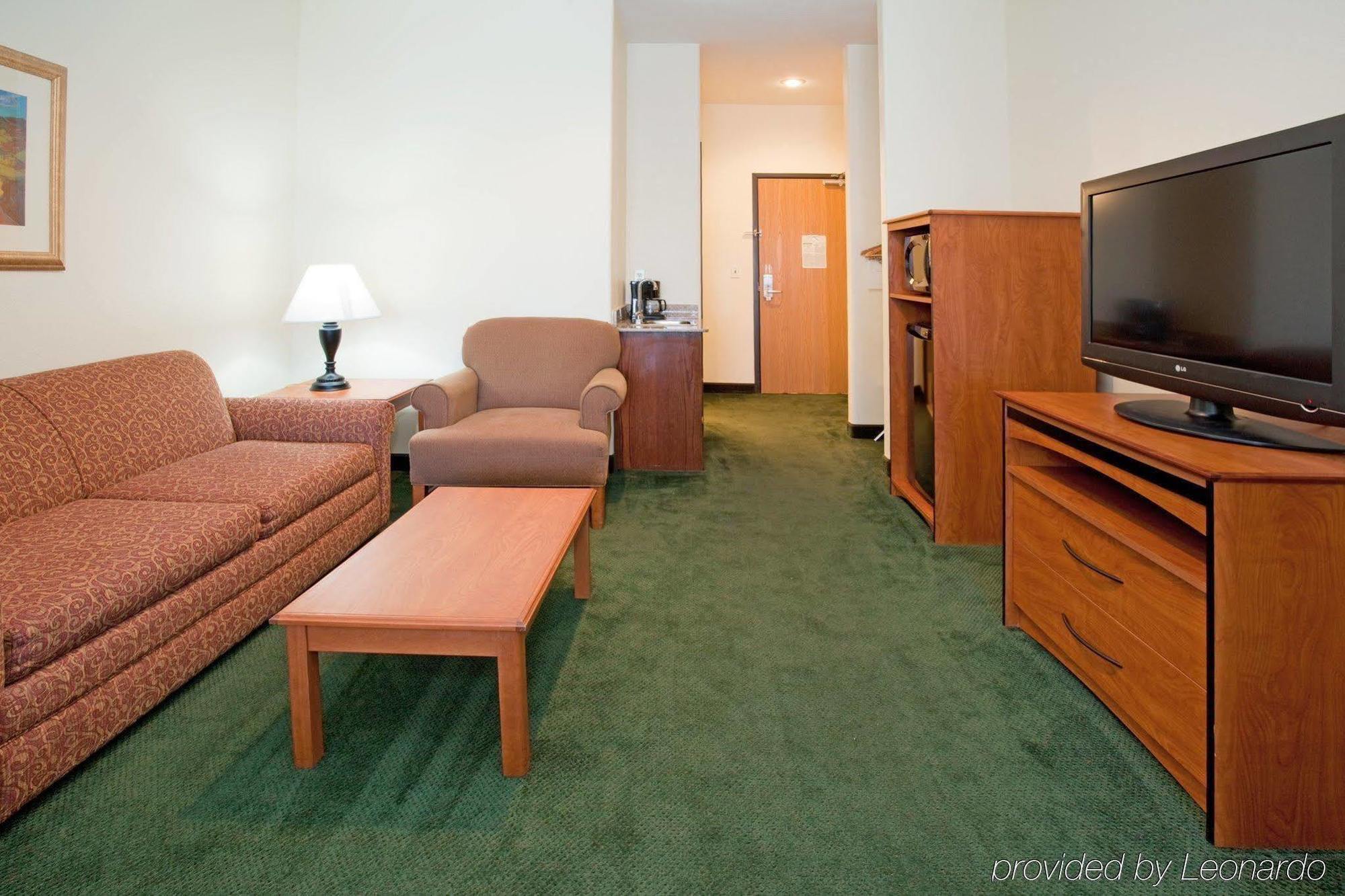 Holiday Inn Express & Suites Alamosa By Ihg Bagian luar foto