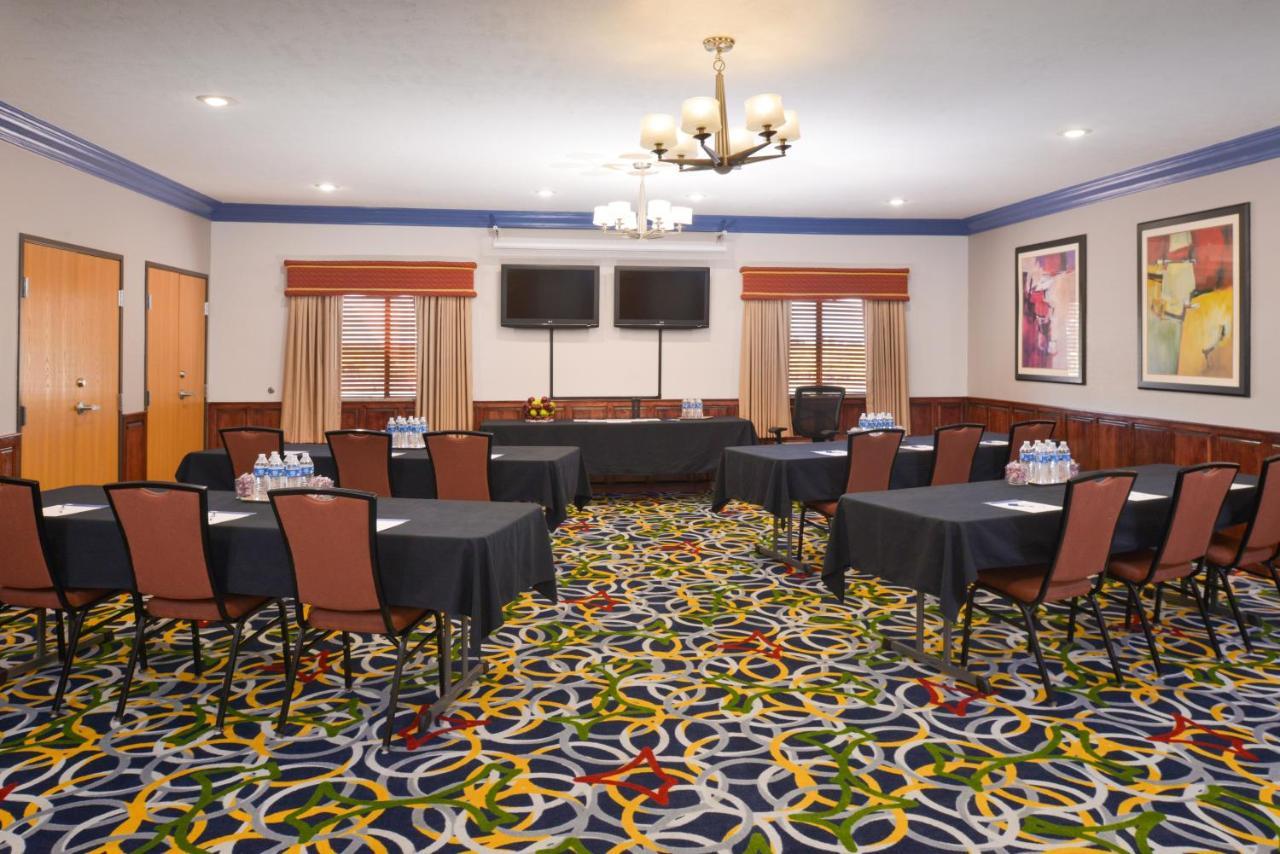 Holiday Inn Express & Suites Alamosa By Ihg Bagian luar foto